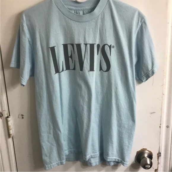 Levi's Light Blue Size Medium Womans T-Shirt - Picture 1 of 2
